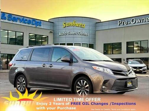 2020 Toyota Sienna XLE