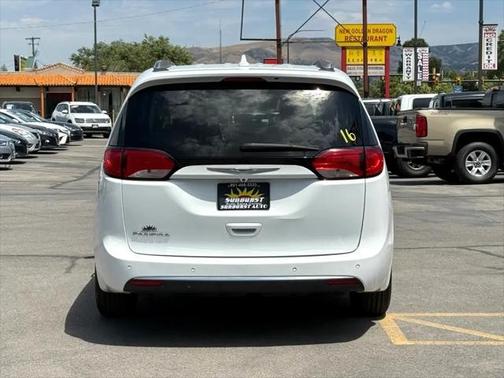 2019 Chrysler Pacifica Touring L