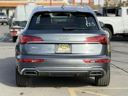 2023 Audi Q5 45 S line Premium Plus