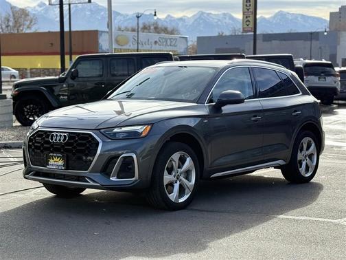 2023 Audi Q5 45 S line Premium Plus