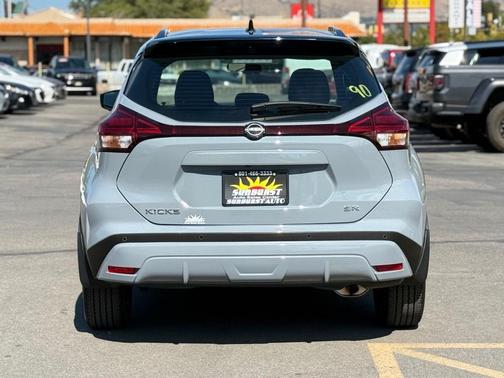 2024 Nissan Kicks SR