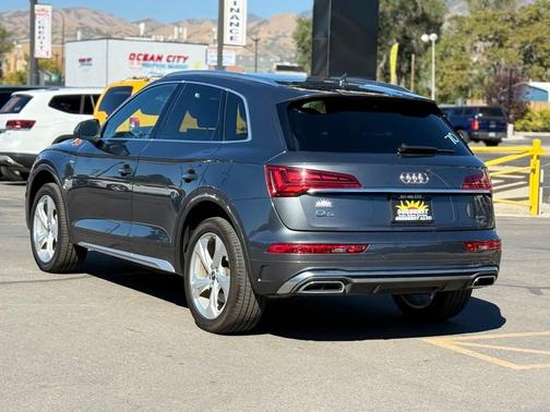2022 Audi Q5 45 S line Premium Plus