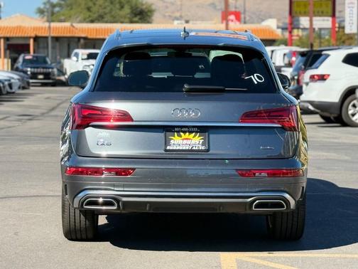 2022 Audi Q5 45 S line Premium Plus