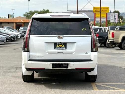 2016 Cadillac Escalade Platinum