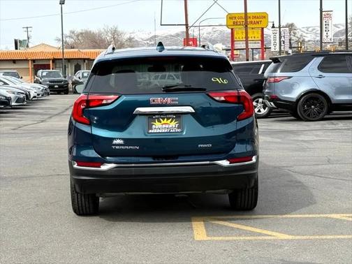 2021 GMC Terrain SLT