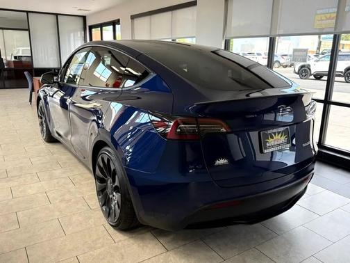 2023 Tesla Model Y Performance AWD