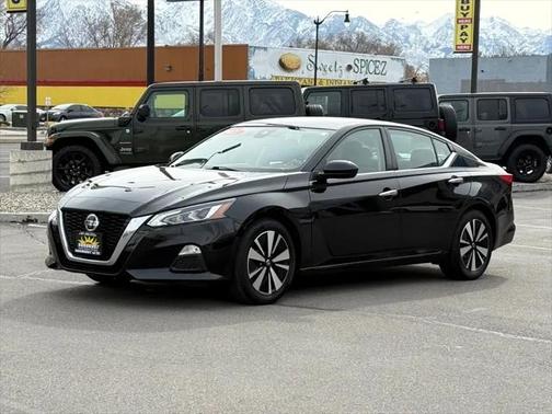 2021 Nissan Altima 2.5 SV