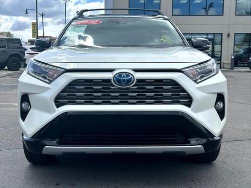 2020 Toyota RAV4 Hybrid SE
