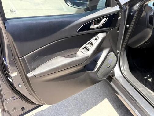 2016 Mazda Mazda3 i Touring