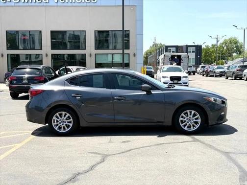 2016 Mazda Mazda3 i Touring