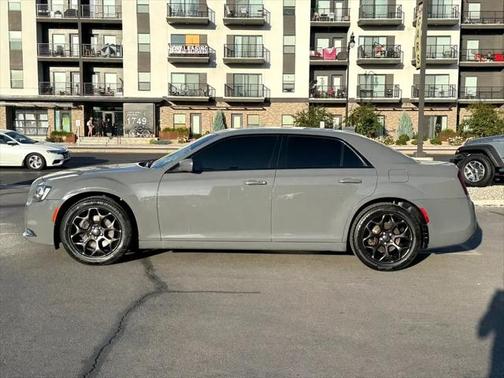 2019 Chrysler 300 S