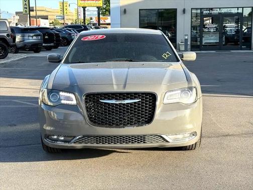 2019 Chrysler 300 S