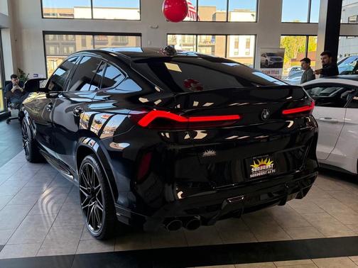 2022 BMW X6 M Competition