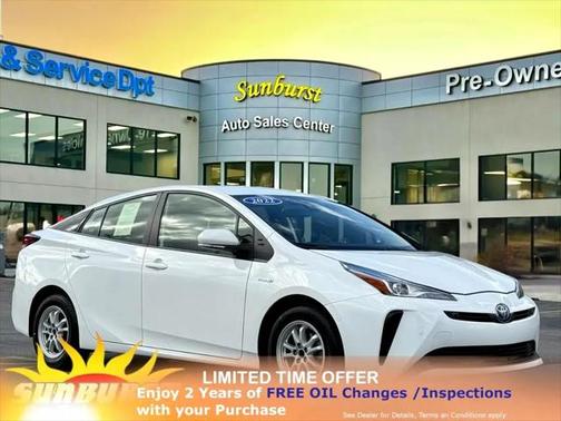 2022 Toyota Prius LE