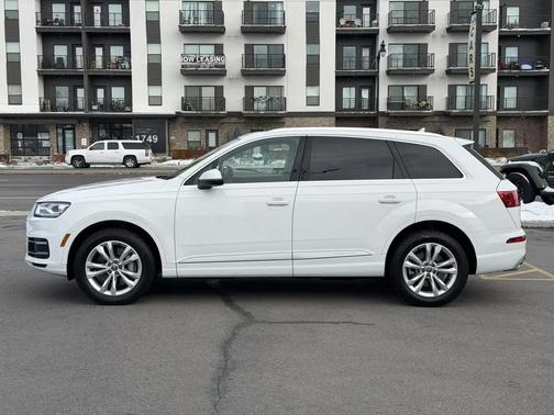 2017 Audi Q7 3.0T Premium