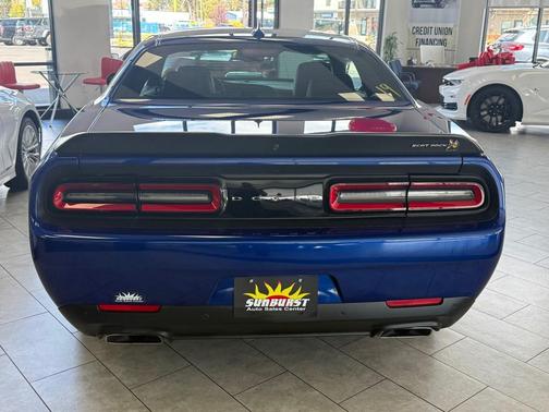 2022 Dodge Challenger R/T Scat Pack