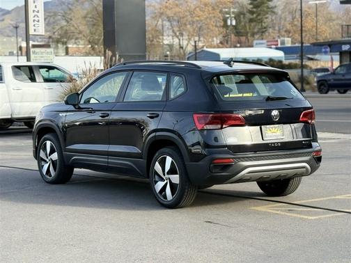 2024 Volkswagen Taos S 4MOTION