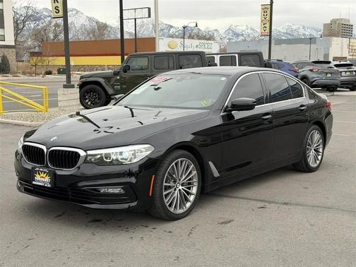 2018 BMW 530 530i xDrive Sedan