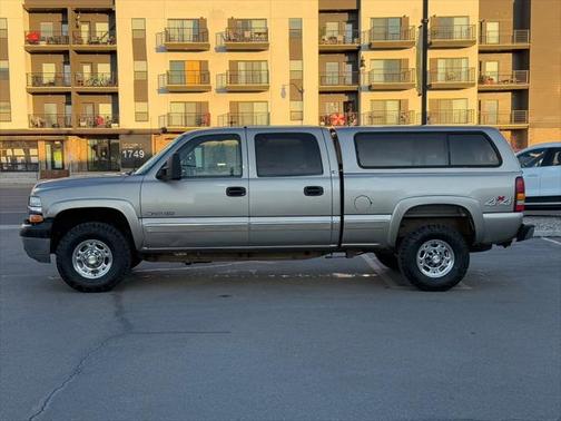 2001 Chevrolet Silverado 2500 LS H/D Crew Cab