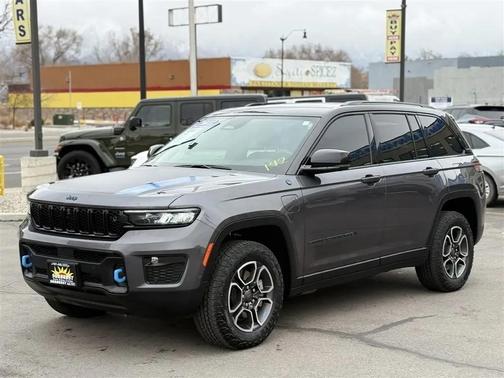 2022 Jeep Grand Cherokee 4xe Trailhawk