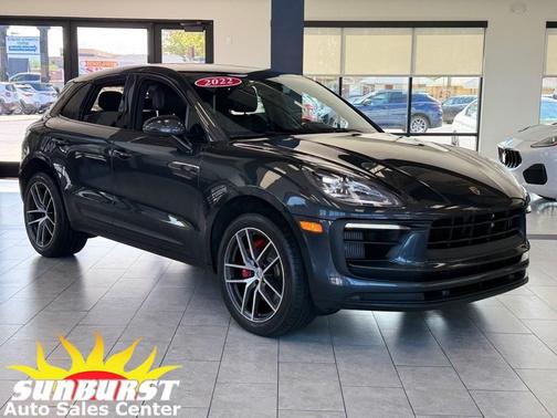 2022 Porsche Macan S AWD