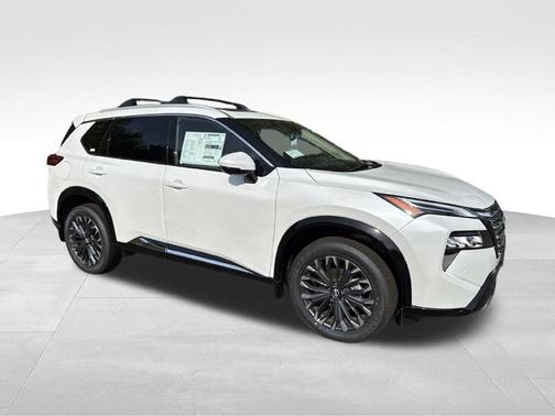 Everest White Pearl Tricoat 2026 Nissan Rogue Platinum