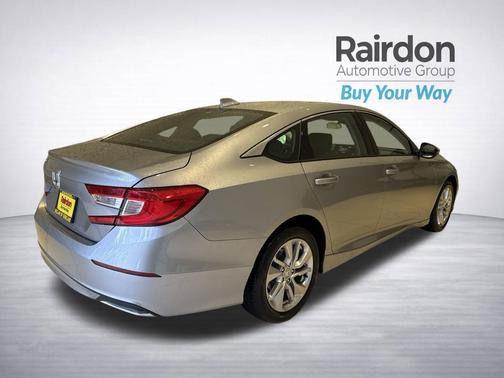 Lunar Silver Metallic 2018 Honda Accord LX