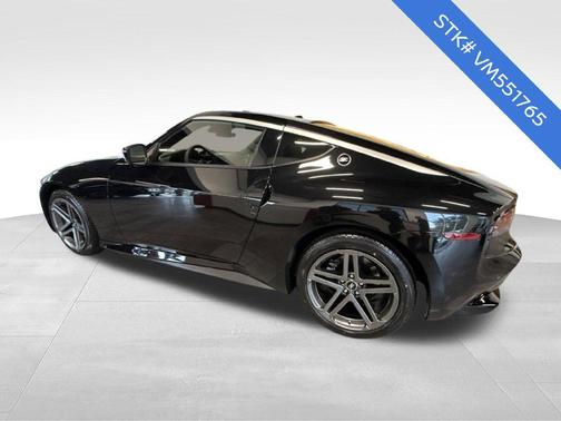 Black Diamond Pearl 2027 Nissan Z Sport