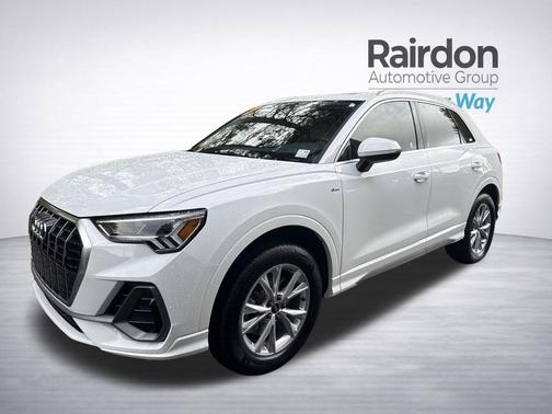 Ibis White 2023 Audi Q3 Premium 45 TFSI S line quattro Tiptronic