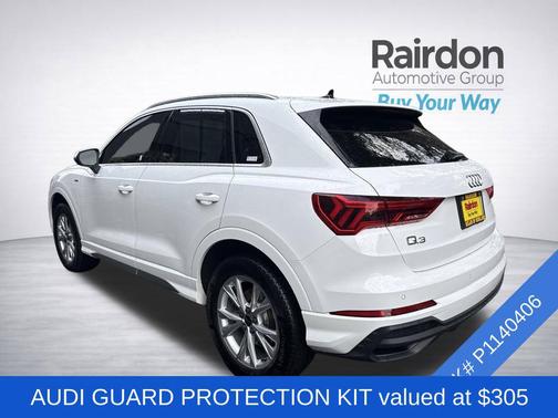 Ibis White 2023 Audi Q3 Premium 45 TFSI S line quattro Tiptronic