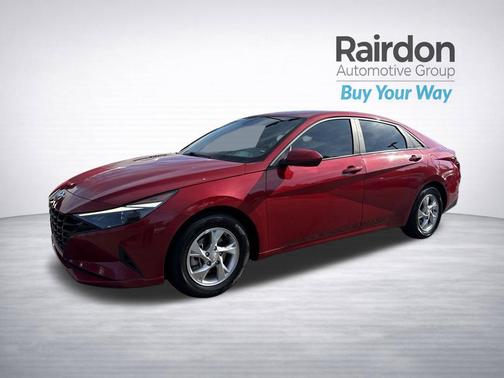 Scarlet Red Pearl 2022 Hyundai ELANTRA SE