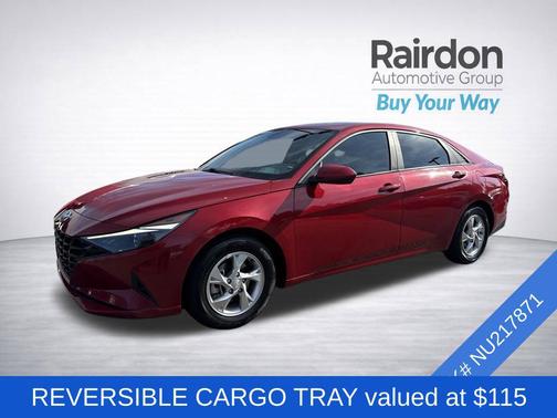 Scarlet Red Pearl 2022 Hyundai ELANTRA SE