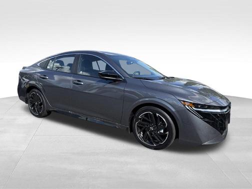 Gun Metallic 2026 Nissan Sentra SR
