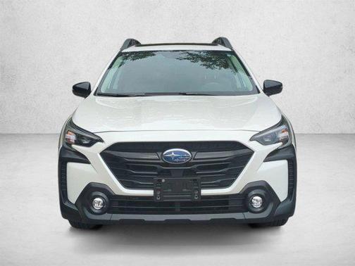 Crystal White Pearl 2025 Subaru Outback Onyx Edition