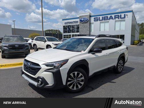 Crystal White Pearl 2023 Subaru Outback Limited
