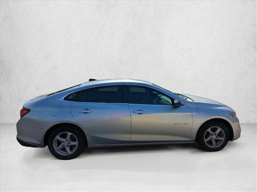 Silver Ice Metallic 2016 Chevrolet Malibu LS