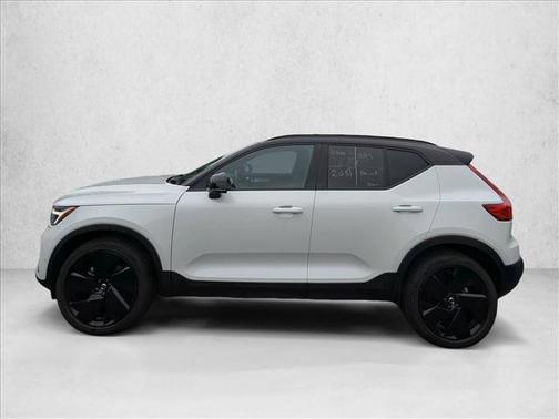 Crystal White 2026 Volvo XC40 Black Edition Ultra, B5 AWD Gas (mild hybrid)