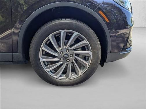 Infinite Black Metallic Clearcoat 2023 Lincoln Corsair Reserve