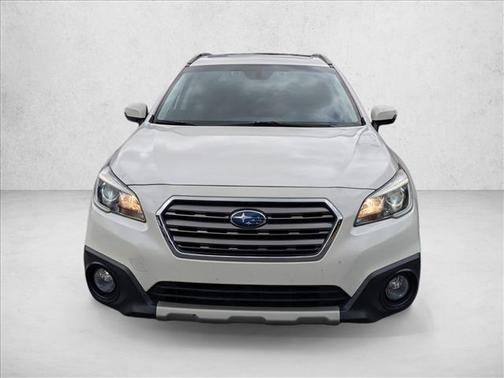 Crystal White Pearl 2017 Subaru Outback 2.5i Touring