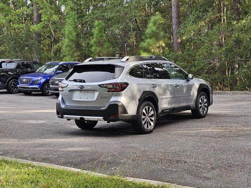 2023 Subaru Outback Touring XT