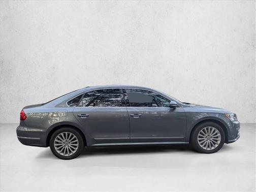 2017 Volkswagen Passat 1.8T SE