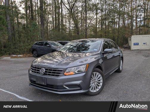 2017 Volkswagen Passat 1.8T SE