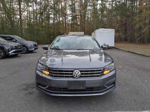 2017 Volkswagen Passat 1.8T SE