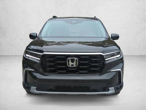 Crystal Black Pearl 2025 Honda Pilot Elite