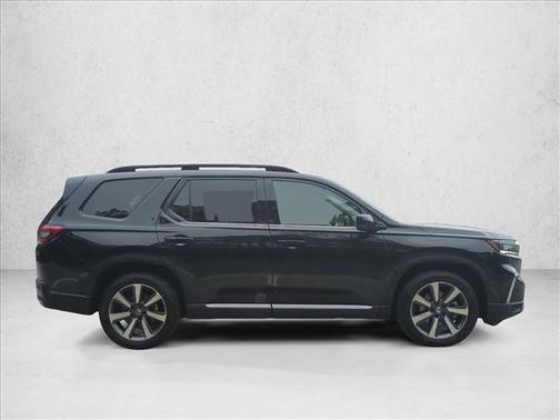 Crystal Black Pearl 2025 Honda Pilot Elite