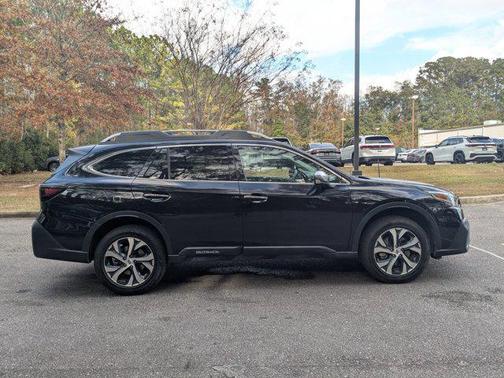 2022 Subaru Outback Touring XT