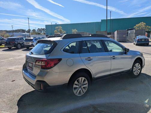 2019 Subaru Outback 2.5i