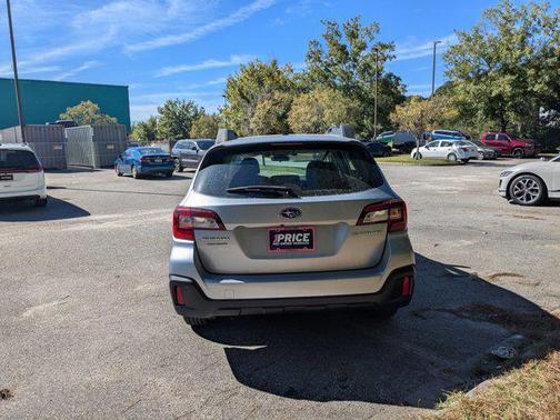 2019 Subaru Outback 2.5i