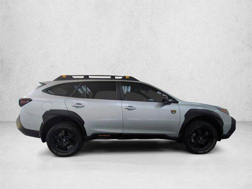 Ice Silver Metallic 2025 Subaru Outback Wilderness