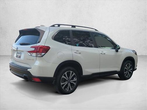 Crystal White Pearl 2023 Subaru Forester Limited